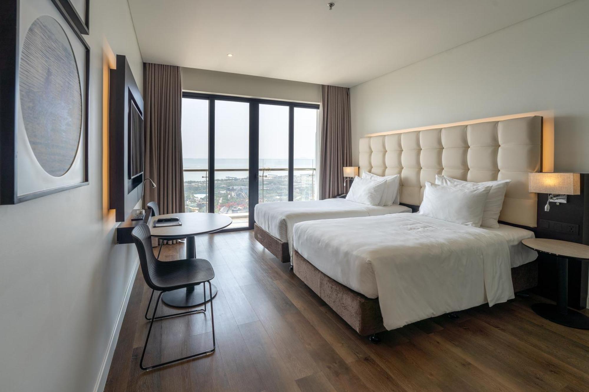 Hotel Soleil Ha Long, Trademark Collection By Wyndham Εξωτερικό φωτογραφία